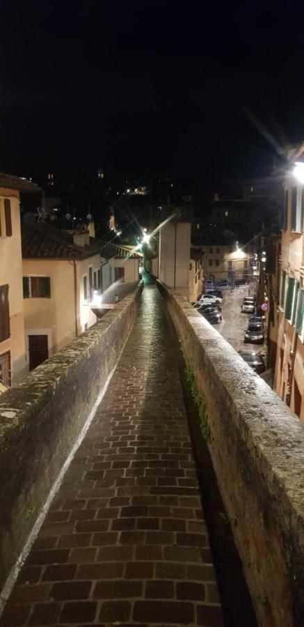 Antico Acquedotto B&B Perugia Bagian luar foto